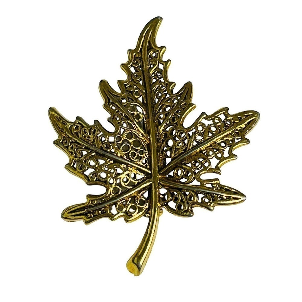 AVANTE Vintage Gold Tone Filigree Leave Brooch Pin Signed